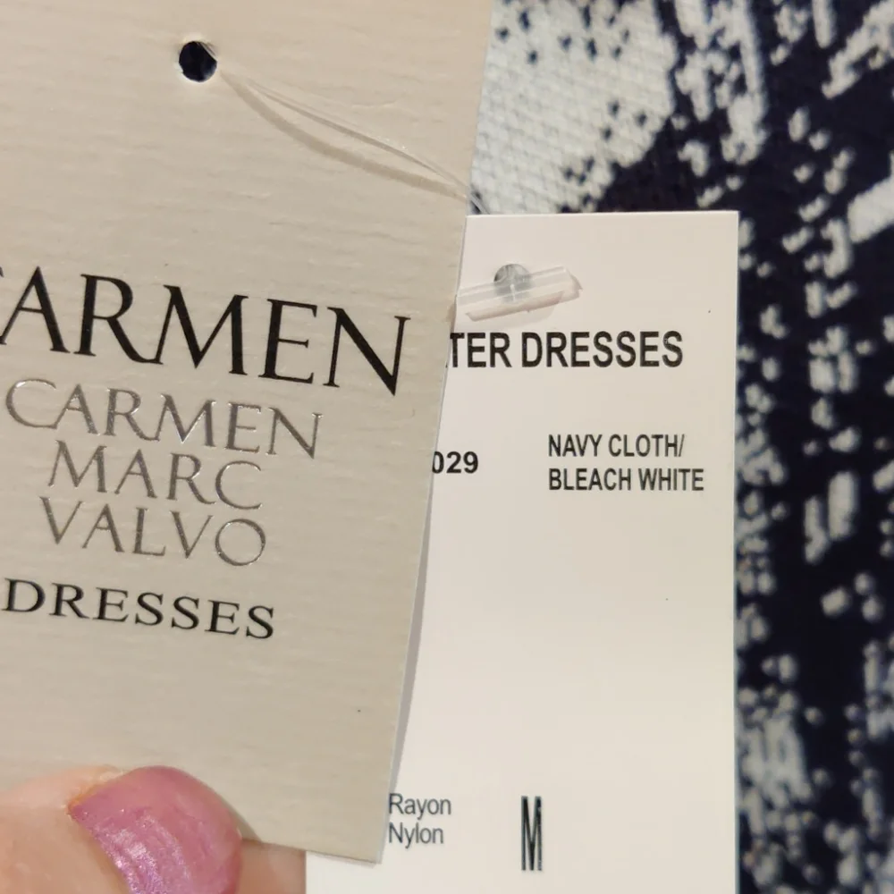 Carmen Marc Valvo Knit Dress - Picture 4 of 12